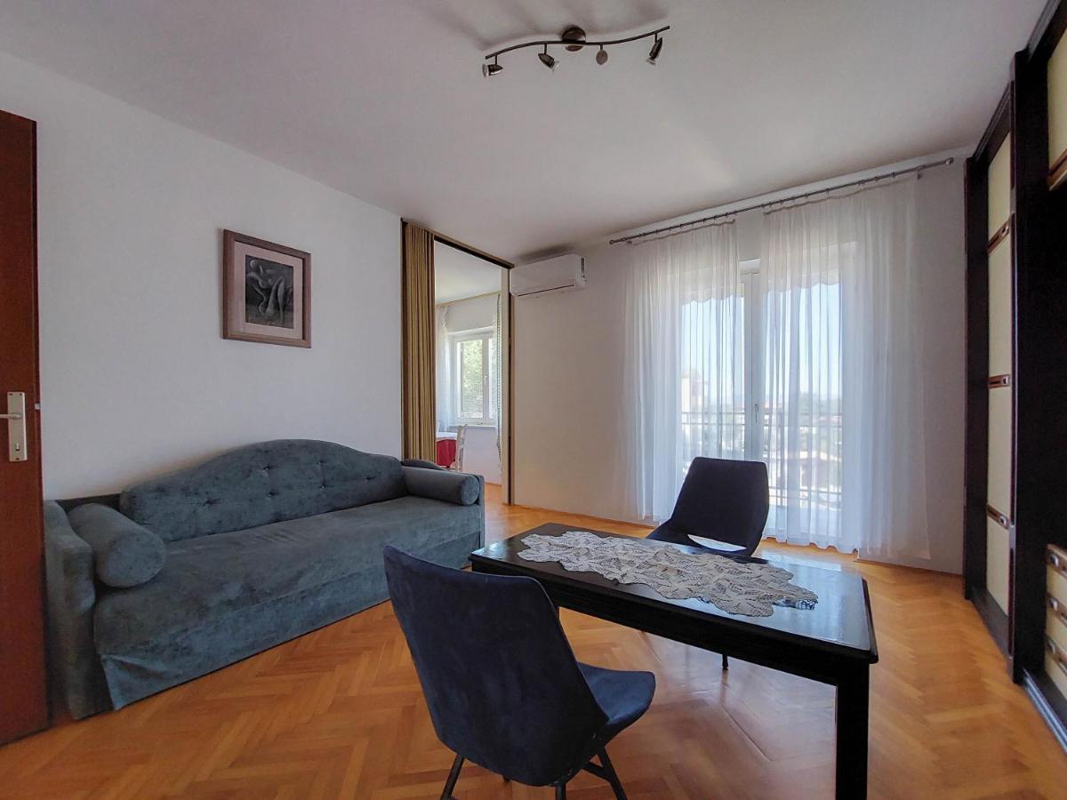 Apartments Nikola 普纳特 外观 照片